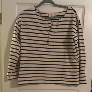 Sézane XL cream and navy top